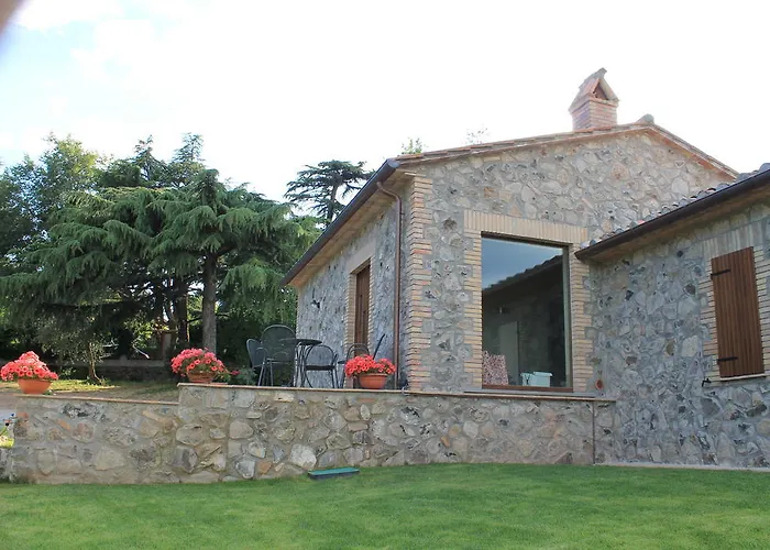 مزرعة للإقامة Borgo Pirolino